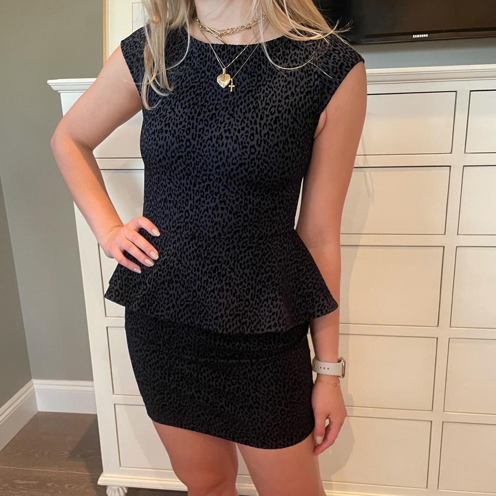 ALICE + OLIVIA navy leopard print mini dress